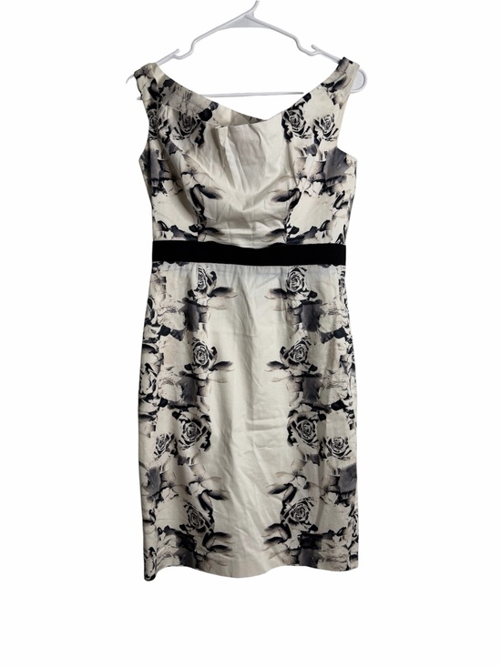 Black Halo Dresses & Skirts - Black Halo Floral Sheath Dress • Sleeveless • Classic Fit & Flare Silhouette